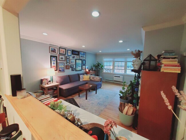 Foto del edificio - 2 br, 1 bath Condo - 1307 Hope St Unit 8