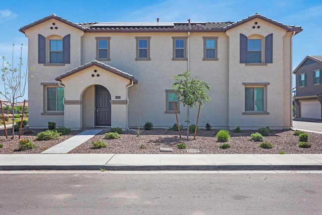 Building Photo - BEAUTIFUL 3 bed + LOFT