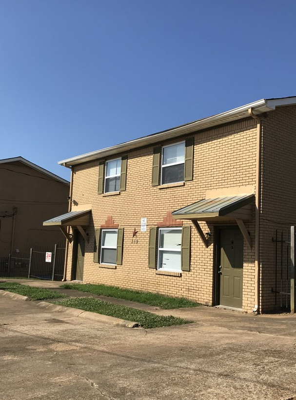 Primary Photo - Sundance Townhomes