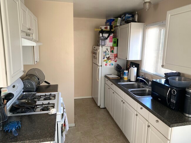 Building Photo - 1741 Orizaba Ave