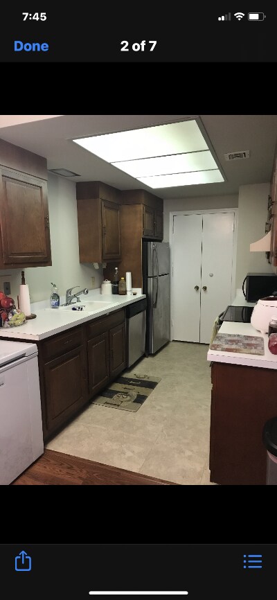 Galley Kitchen - 146A Old Nassau Rd