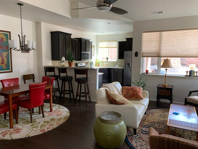 Foto del edificio - 15102 E Batavia Pl