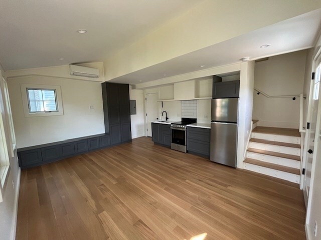 Building Photo - 22 Walnut Ter