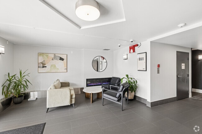 535 Shaw - Lobby - 535 & 555 Shaw Avenue
