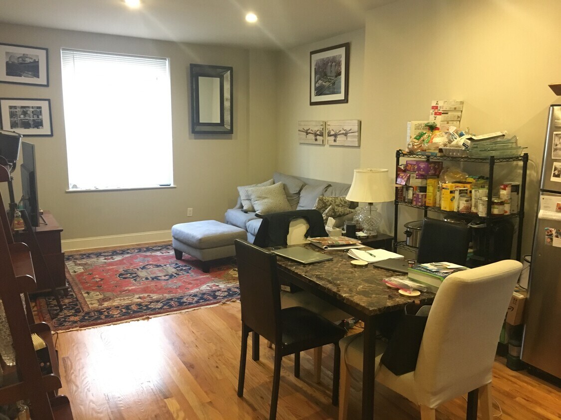 Primary Photo - 1340 Lombard St