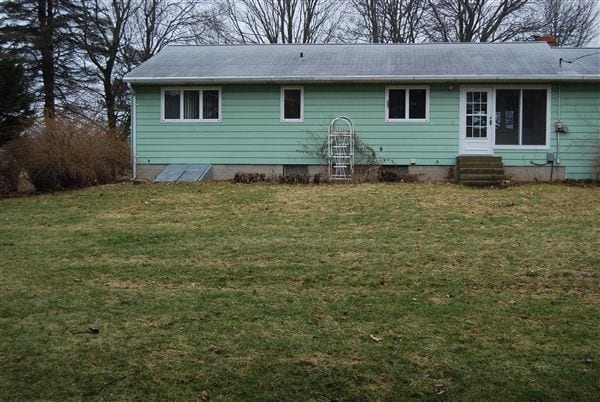 Building Photo - 2487 N Lapeer Rd