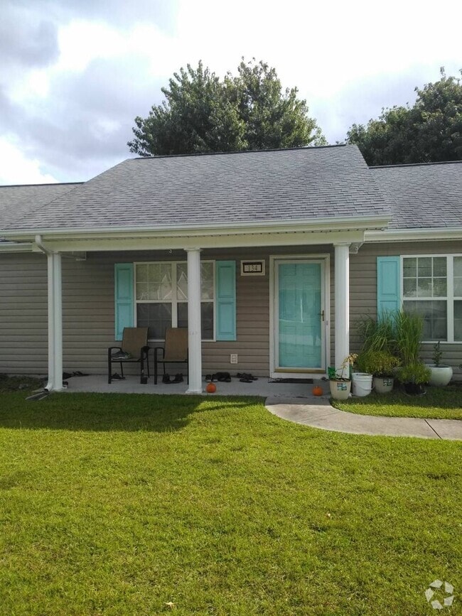 Building Photo - 134 Corinth Dr