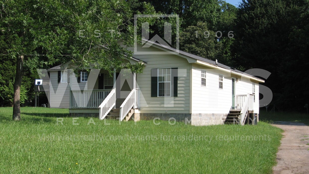 Primary Photo - Cozy 3 Bedroom Home in Irondale