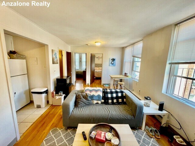 Primary Photo - 1 Noyes Pl