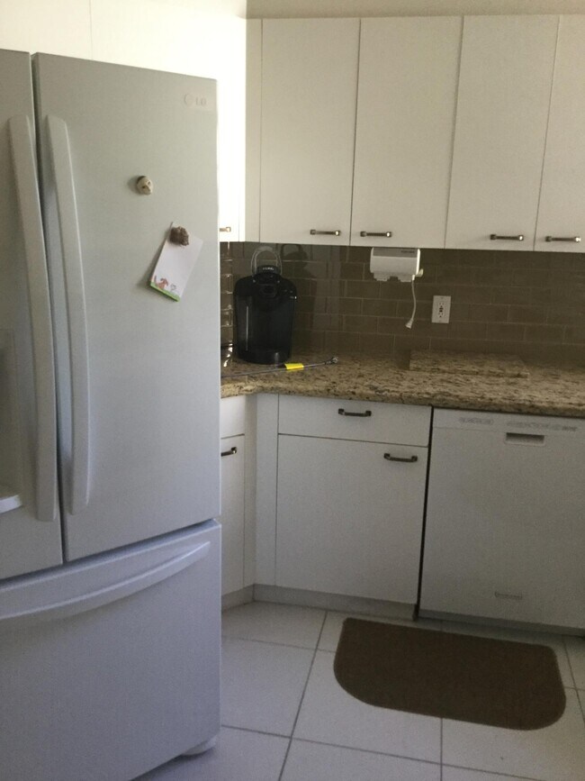 Foto del edificio - 5217 Brisata Cir