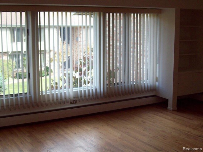 Foto del edificio - 370 Concord Pl