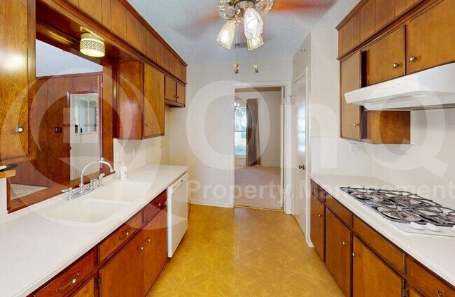 Foto del edificio - 2030 Georgetown Dr