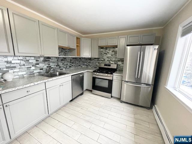 Foto del edificio - 465 Main 2