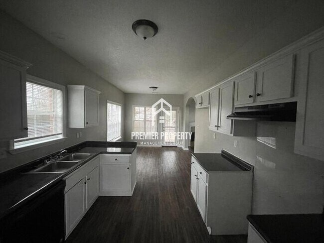 Building Photo - 9216 Acadia Pl - Available Now!