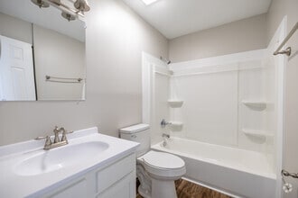 1BD, 1BA - 686SF - Landing at Tates Creek