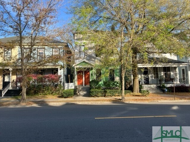 Primary Photo - 2308 Barnard St