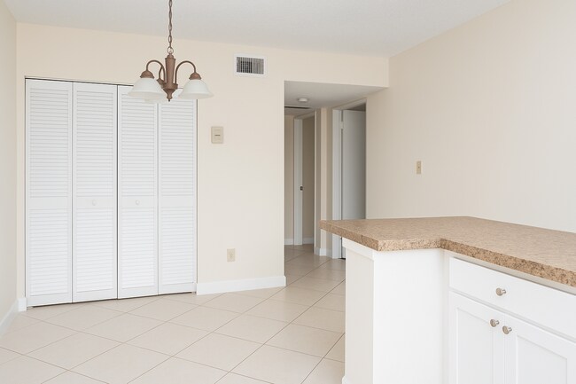 Foto del edificio - 2Bed/2Bath Condo in Prime Location
