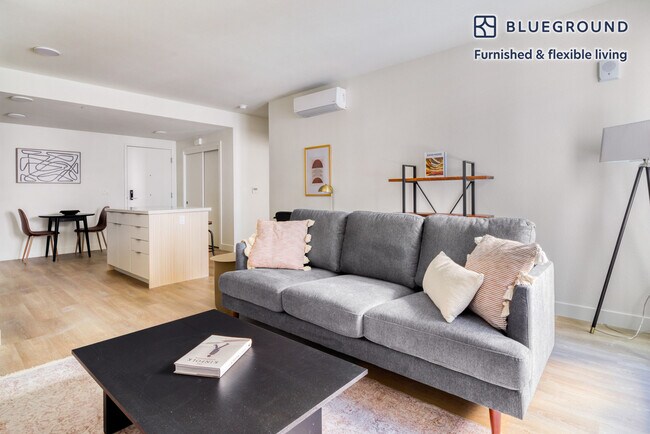 Foto del edificio - 2033 Blake St