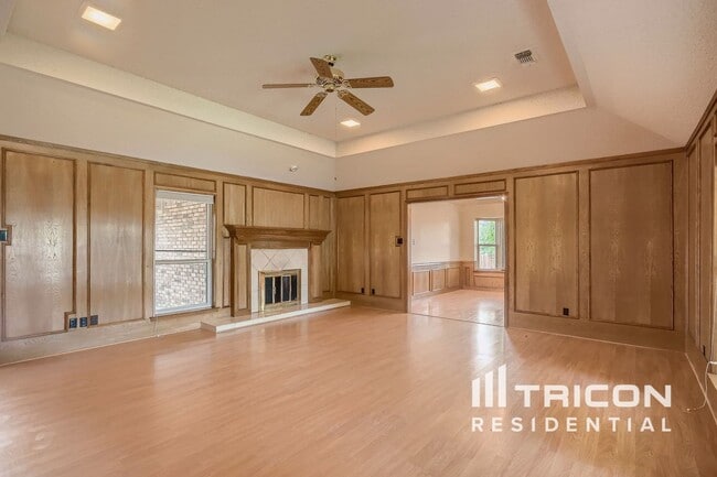 Building Photo - 420 Hillcroft Cir