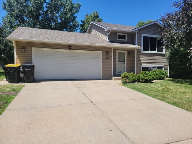 Foto del edificio - 1605 S Sunny View Dr