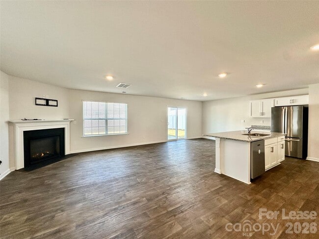 Foto del edificio - 1603 Blue Velvet Ln