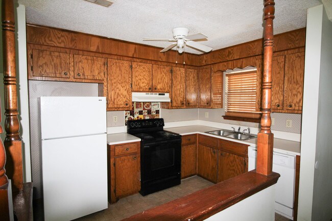 Building Photo - 7717 Buck Pond Rd
