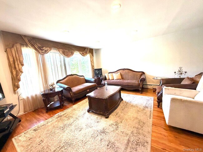 Foto del edificio - 906 Park Ct