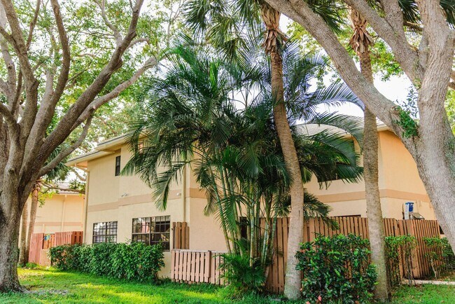 Foto del edificio - 2936 SW 22nd Cir