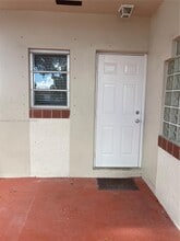 Building Photo - 10315 SW 35th St