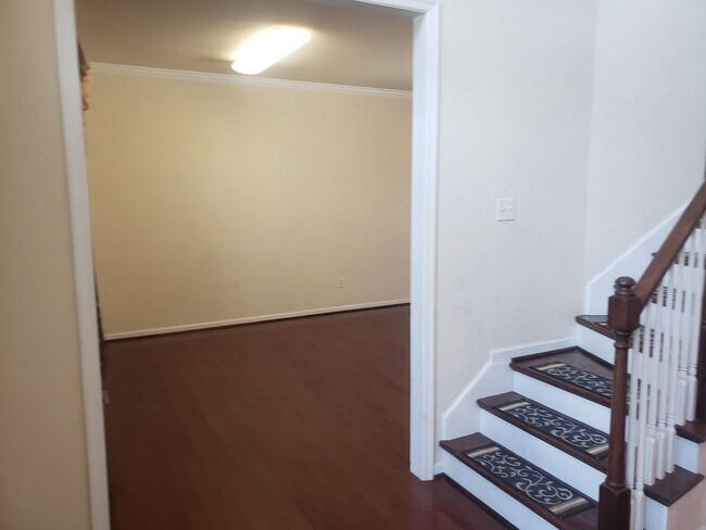 Foto del edificio - WOODBRIDGE POINTE