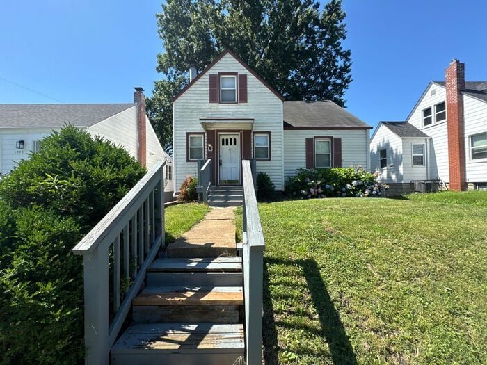 Primary Photo - Roomy 4 Bed/1 Bath