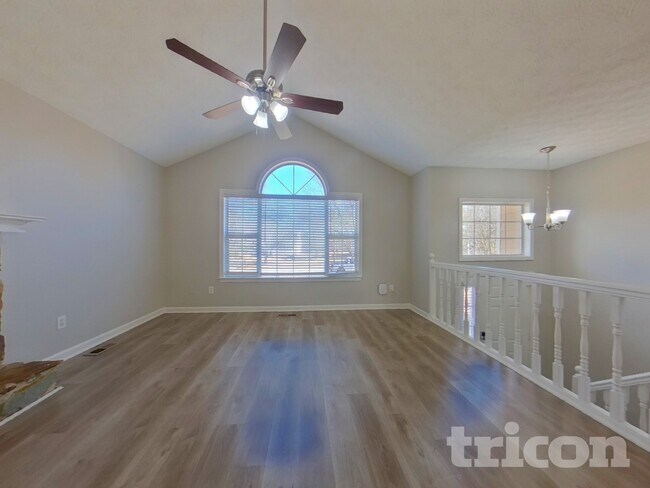 Foto del edificio - 172 N White Pines Dr