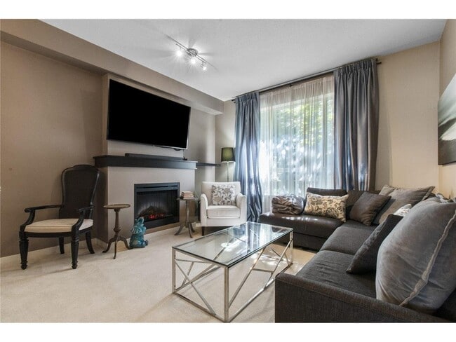 Building Photo - 2738 158 St