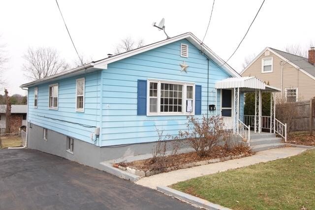 Building Photo - 3 bedroom in Meriden Connecticut 06450