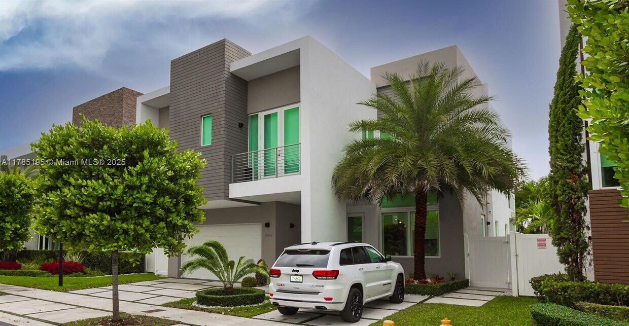 Foto principal - 10561 NW 68th Terrace