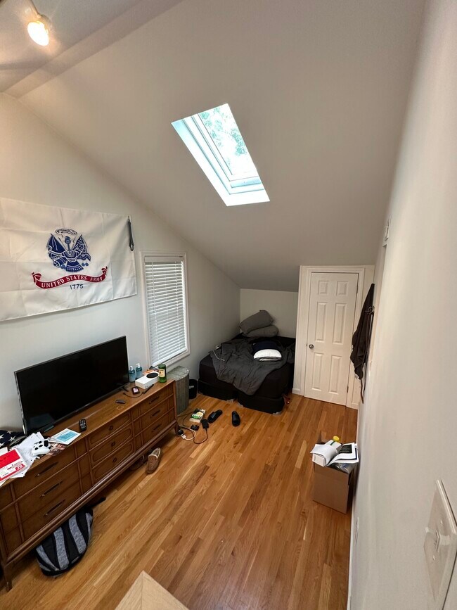 Foto del edificio - 136 W Squantum St