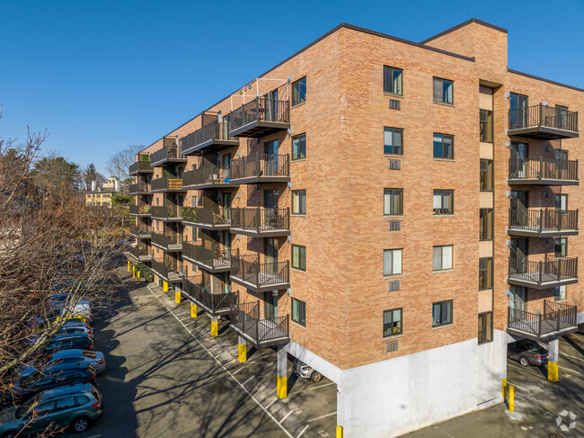 Building Photo - The Brentwood Apartments