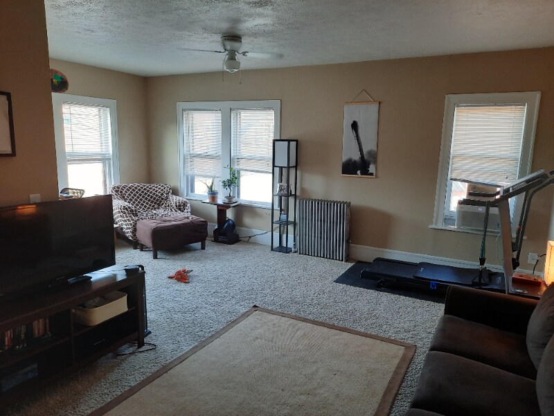 14547 Madison Ave Unit 6, Lakewood, OH 44107 Room for Rent in