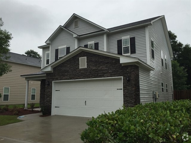 Building Photo - 21 Sago Palm Dr