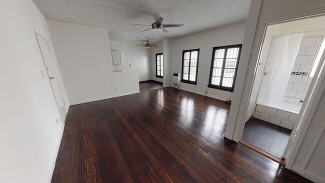 Interior Photo - 1006 Orange Drive | Move In Now