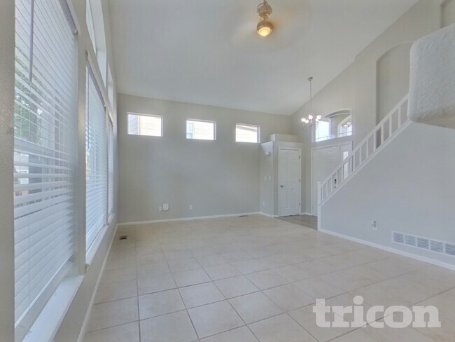 Foto del edificio - 10893 Bullock Ct