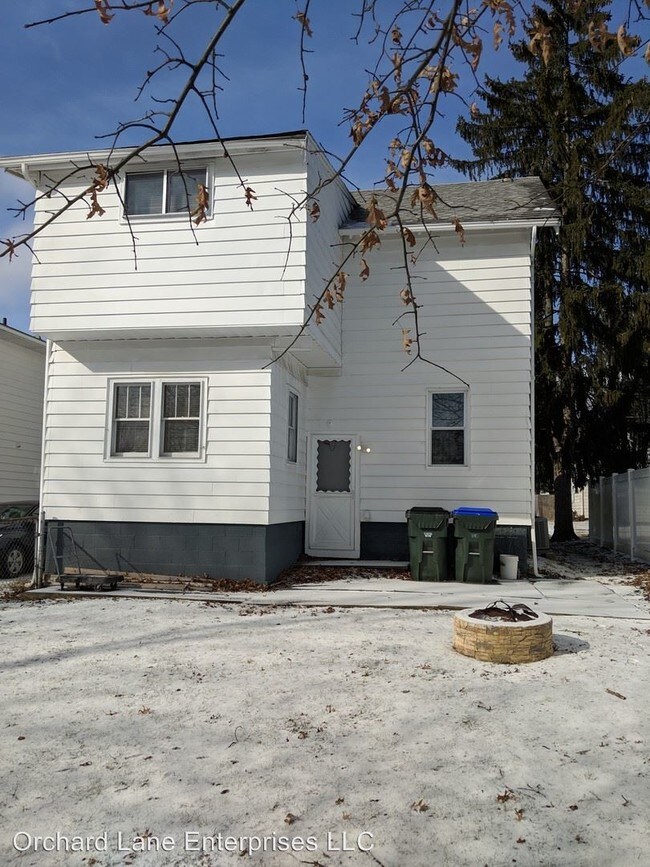 Building Photo - 4 br, 1 bath House - 2485 12th St