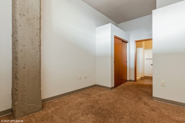 Building Photo - Mercantile Lofts