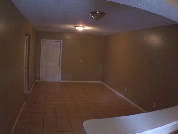 Building Photo - 6511 San Juan Ave