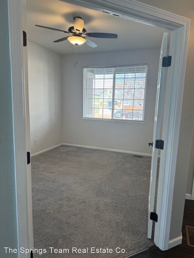 Foto del edificio - 5 br, 4 bath House - 6731 Ancestra Dr