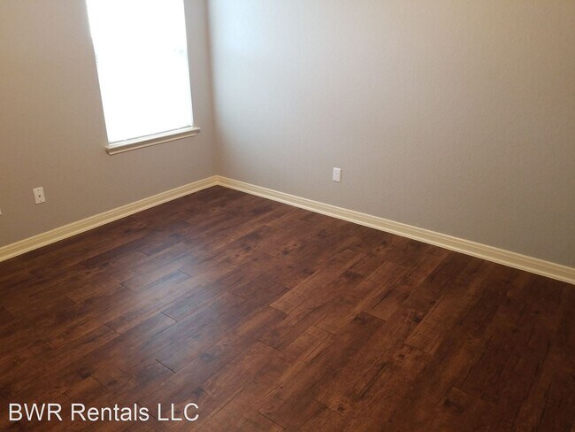 Foto del edificio - 3 br, 2 bath House - 7824 NORTH GATE LOOP