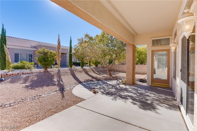 Building Photo - 10729 Shackleton Dr