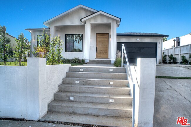 Building Photo - 8215 Osage Ave