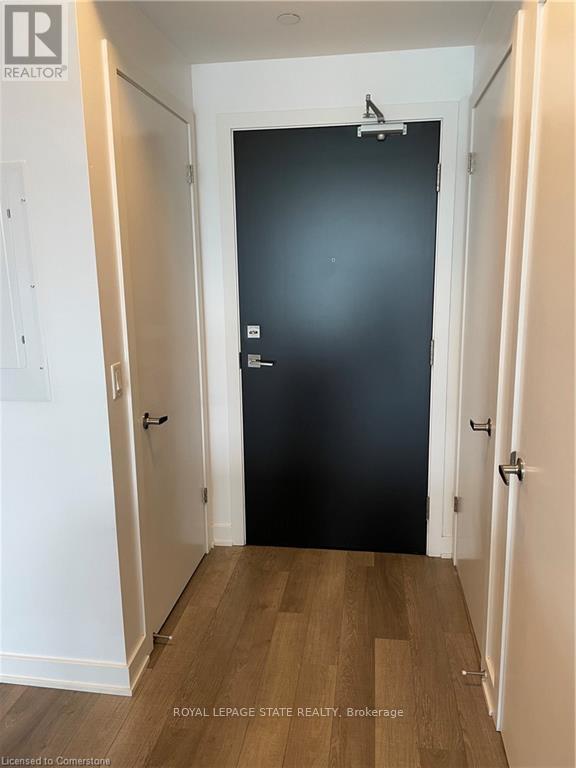 Photo principale - 5220-5220 Dundas St