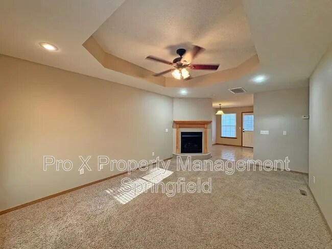 Building Photo - 717 E Watermill Cir